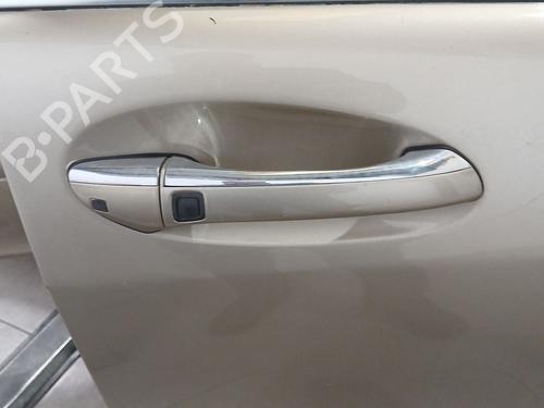 front-right-exterior-door-handle-mercedes-benz-s-class-w220-v220-1998-1999-2000-2001-2002-2003-2004-2005-37792727 main image