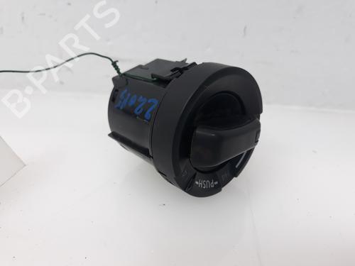 Used Switch TOYOTA HILUX VIII Pickup (_N1_) [2015-2025]  21759590