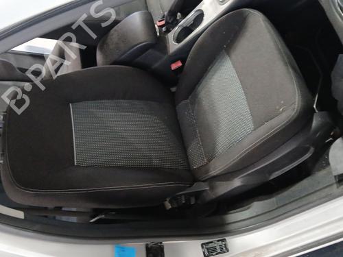 Stol høyre foran Stol høyre foran FORD MONDEO IV (BA7) 1.8 TDCi (125 hp) 33818773 33818773
