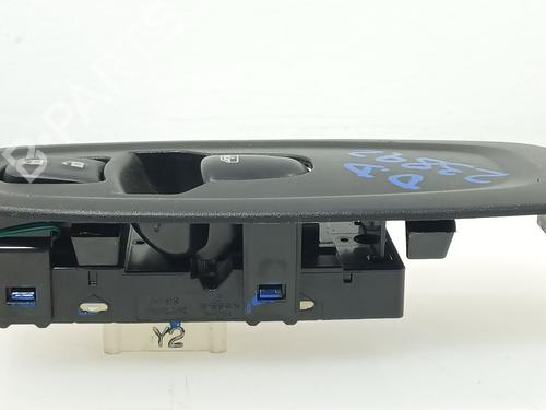 Right front window switch RENAULT KADJAR (HA_, HL_) 1.2 TCe 130 (HLMR) | BP31307996I26