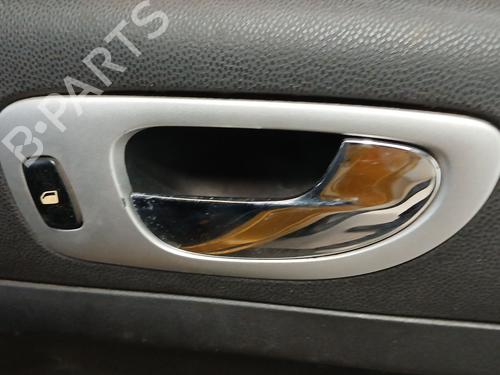 Højre bagtil invendig håndtag PEUGEOT 307 SW (3H) 1.6 HDI 110 (109 hp) 30148033