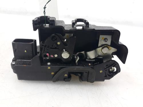 Used Front left lock CHEVROLET CAPTIVA (C100, C140) 2.0 D 4WD (150 hp) 12102700
