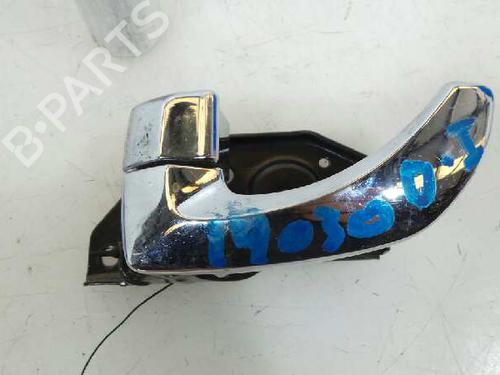Used Front left interior door handle HYUNDAI TERRACAN (HP) [2001-2008]  3208840