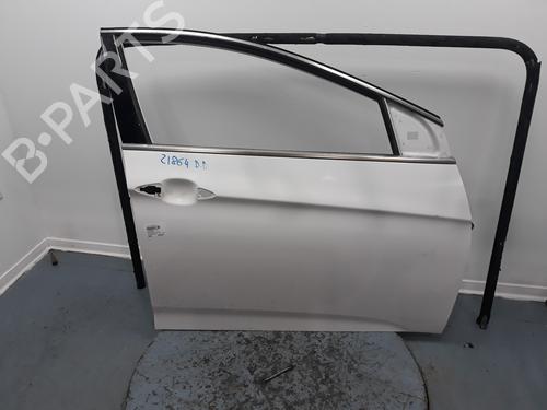 Used Right front door HYUNDAI i40 I (VF) 1.7 CRDi (116 hp) 12989654
