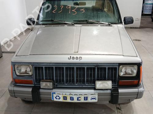 Brugte JEEP CHEROKEE (XJ) 4.0 i 4x4 (178 hp) 4380246