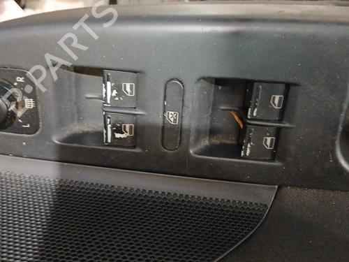 Used Left front window switch VW GOLF V (1K1) 1.9 TDI (105 hp) 32301530