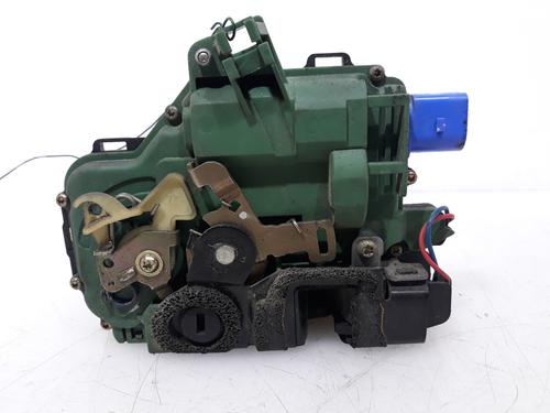 Used Rear left lock VW POLO (9N_, 9A_) 1.2 12V (64 hp) 12182581