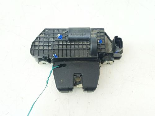 Used Tailgate lock PEUGEOT 208 II (UB_, UP_, UW_, UJ_) 1.5 BlueHDI 100 (102 hp) 30612798