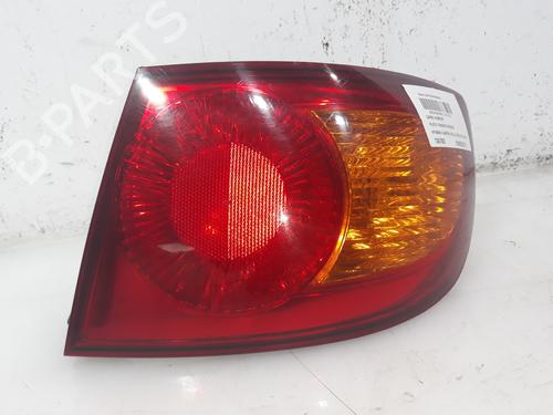 Used Right taillight HYUNDAI ELANTRA III (XD) 2.0 CRDi (113 hp) 8676221