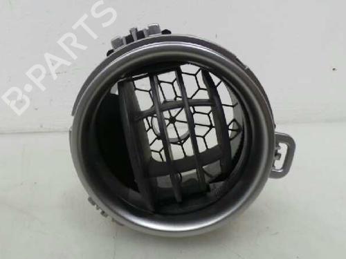 Used Air vent TOYOTA YARIS (_P13_) 1.3 (NSP130_, NSP130) (99 hp) 11658010