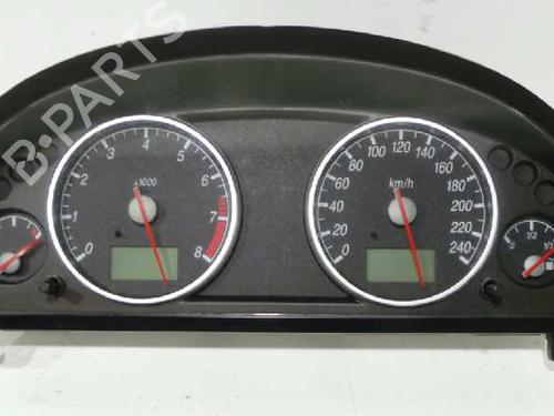Used Instrument cluster FORD MONDEO III (B5Y) [2000-2007]  348136
