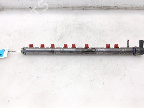 Used Injection rail Injection rail 39466573 39466573
