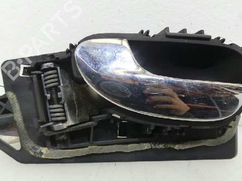 Used Front left interior door handle PEUGEOT 307 (3A/C) 2.0 HDi 90 (90 hp) 4672665