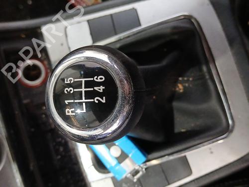 Used Shift knob Shift knob VW PASSAT B6 (3C2) 2.0 TDI 16V (140 hp) 33757962 33757962