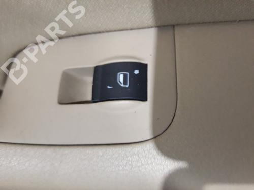 Used Right rear window switch Right rear window switch AUDI A4 B7 Avant (8ED) 1.9 TDI (116 hp) 8813533 8813533