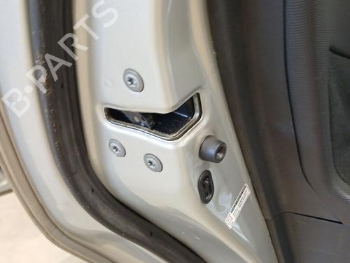 Used Rear left lock TOYOTA AURIS (_E15_) 1.4 D-4D (NDE150_, NDE150R) (90 hp) 30897899