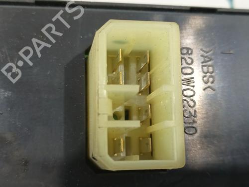 Left front window switch HYUNDAI H100 Van 2.5 D | BP30385136I27