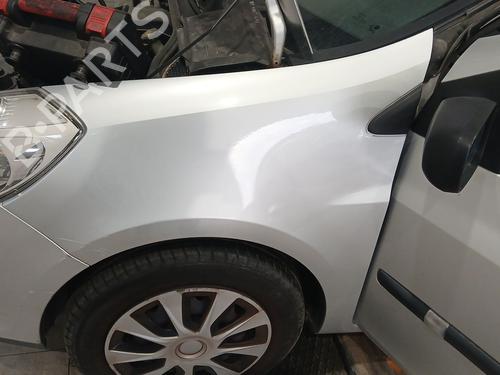 Used Left front fenders RENAULT CLIO III (BR0/1, CR0/1) 1.2 16V (BR02, BR0J, BR11, CR02, CR0J, CR11) (75 hp) 31980040