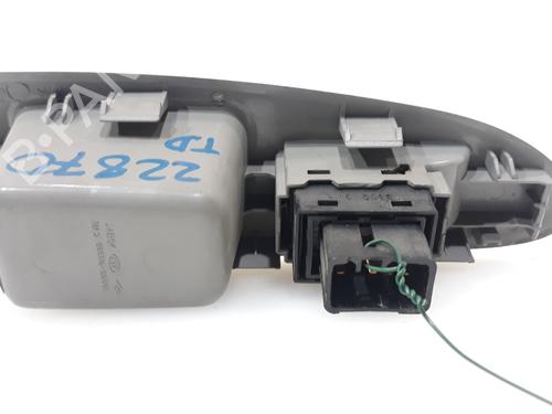 Right rear window switch KIA MAGENTIS II (MG) 2.0 CRDi | BP19304494I28 