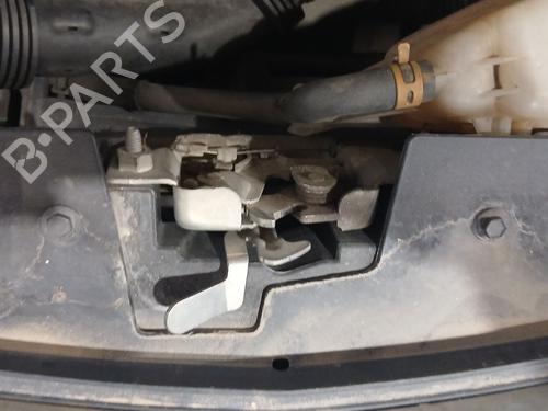 Used Hood lock RENAULT CLIO III (BR0/1, CR0/1) 1.2 16V (BR02, BR0J, BR11, CR02, CR0J, CR11) (75 hp) 31980067