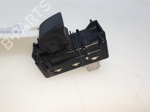Used Left rear window switch LEXUS IS III (_E3_) 300h (AVE30_, AVE30R) (223 hp) 16116859
