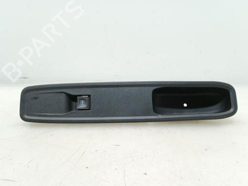 Used Right front window switch DACIA JOGGER (RK_) 1.6 HYBRID 140 (RKN8) (141 hp) 32043773