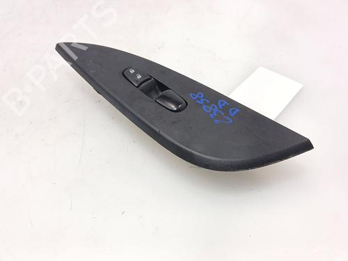 Used Right front window switch NISSAN PULSAR Hatchback (C13) 1.2 DIG-T (115 hp) 32091065