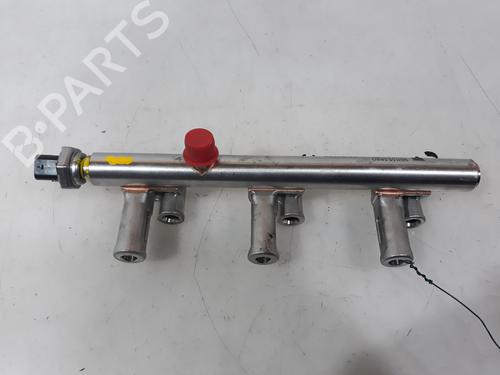 Used Injection rail OPEL CROSSLAND X / CROSSLAND (P17, P2QO) 1.2 (75) (110 hp) 7811901