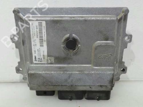 Used Engine control unit (ECU) PEUGEOT 208 I (CA_, CC_) 1.2 VTI 82 (82 hp) 4647567