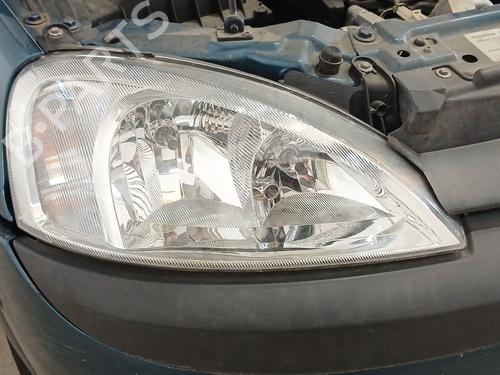 Højre forlygte OPEL CORSA C (X01) 1.7 DI (F08, F68) (65 hp) 28214836