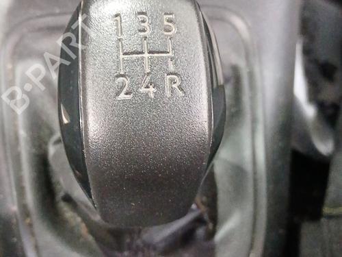 Used Shift knob Shift knob 37024613 37024613