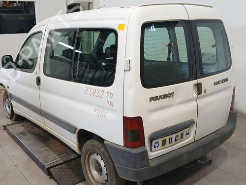Right taillight PEUGEOT PARTNER MPV (5_, G_) 1.9 D | BP29555760C35 