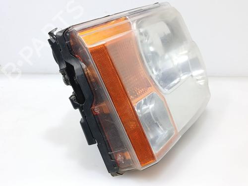 Right headlight LAND ROVER DISCOVERY III (L319) 2.7 TD 4x4 | BP27341453C29 