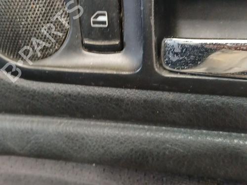 Used Right rear window switch Right rear window switch 39408808 39408808