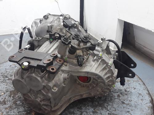 Gearbox KIA CARENS III MPV (UN) 2.0 CRDi 140 | BP16858115M3 