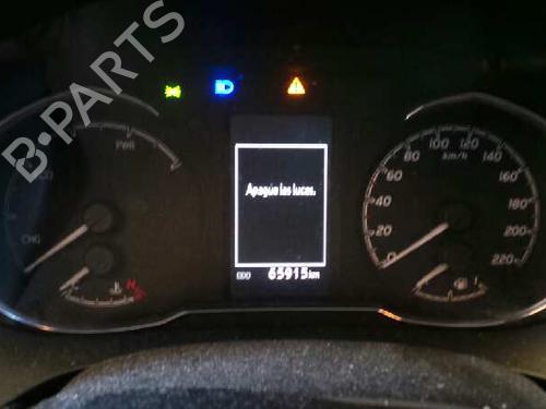 Used Instrument cluster TOYOTA YARIS (_P13_) 1.5 Hybrid (NHP130_, NHP130) (101 hp) 5776873
