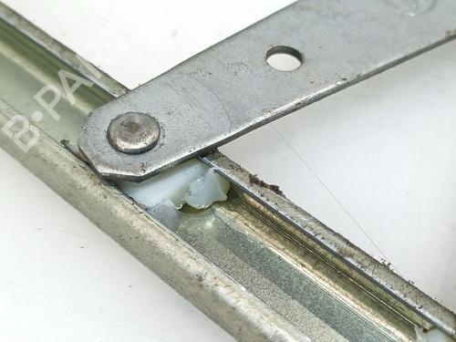 Front right window mechanism TOYOTA PRIUS (_W3_) 1.8 Hybrid (ZVW3_) | BP30058757C23 