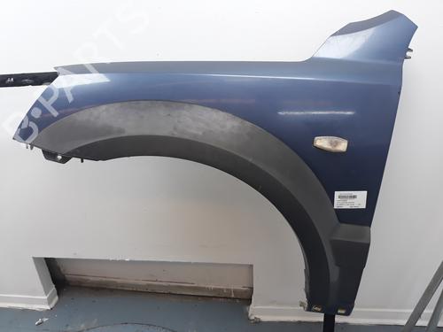Used Left front fenders KIA SORENTO I (JC) 2.5 CRDi 4WD (140 hp) 13253410