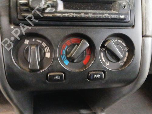 Used Climate control NISSAN PRIMERA Hatchback (P11) 2.0 TD (90 hp) 32289393