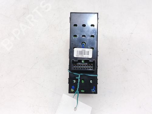 Left front window switch HYUNDAI ix20 (JC) 1.4 | BP39509908I27 - Image 3