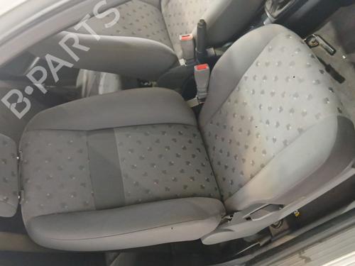 Used Right front seat HYUNDAI GETZ (TB) 1.3 i (82 hp) 30873307