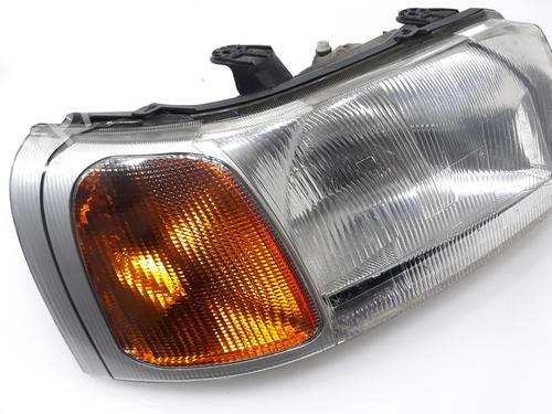 Right headlight LAND ROVER FREELANDER I (L314) 2.0 Td4 4x4 | BP19181496C29 