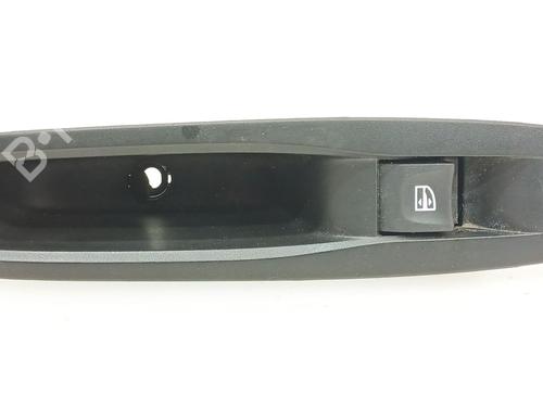 Venstre bak elrute bryter RENAULT MEGANE IV Hatchback (B9A/M/N_) 1.2 TCe 100 (B9MS) (100 hp) 26182647