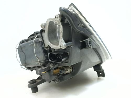 Right headlight SEAT LEON (5F1) 1.5 TGi | BP31824782C29 