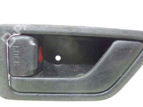 Used Front left interior door handle Front left interior door handle HYUNDAI GETZ (TB) 1.6 (106 hp) 6871323 6871323