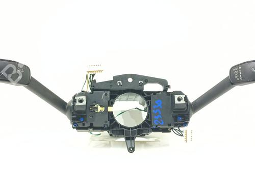 Used Switch Switch VW GOLF VII (5G1, BQ1, BE1, BE2) 1.2 TSI (105 hp) 26900137 26900137