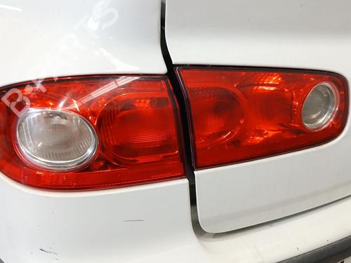 Used Left taillight RENAULT LAGUNA II (BG0/1_) 1.9 dCi (BG1A, BG1W, BG0G) (110 hp) 27375873