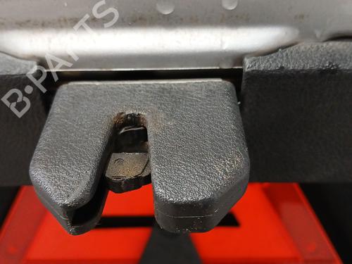 Fechadura da mala Fechadura da mala VW PASSAT B5.5 (3B3) 1.9 TDI (101 hp) 34378349 34378349