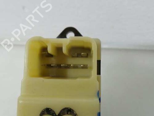 Right rear window switch MITSUBISHI GRANDIS (NA_W) 2.0 DI-D (NA8W) | BP4621240I28 