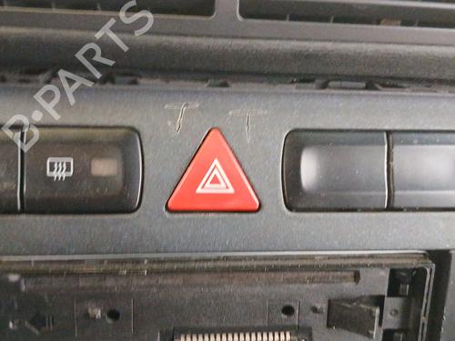 Used Warning switch AUDI A3 (8L1) [1996-2006]  28480868